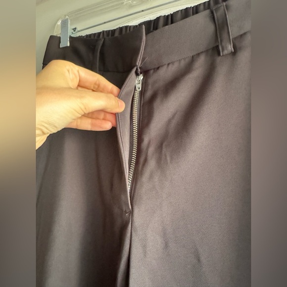 Quince Stretch Crepe Paperbag Pants in black size 8 - Picture 12 of 16